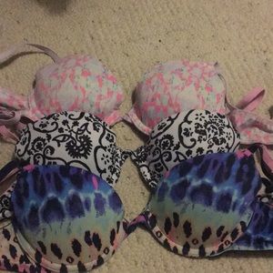 3 size 32A bras